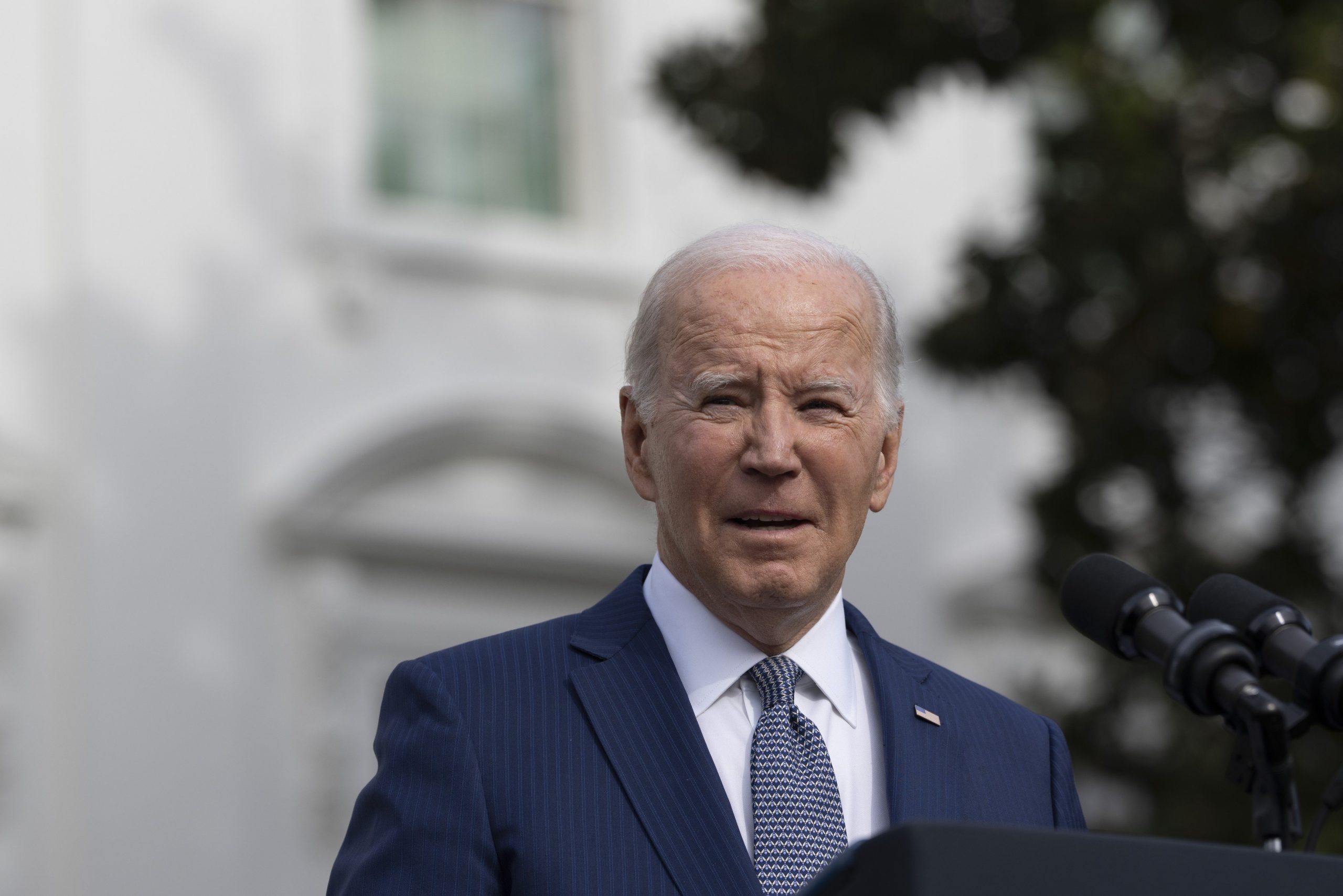 VÍDEO: Joe Biden brinca sobre sua idade, deixando Taylor Swift, Beyoncé e Britney Spears confusas